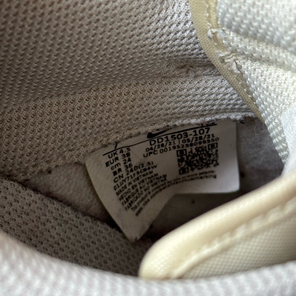 Nike low dunks “light bone” - Picture 5 of 5